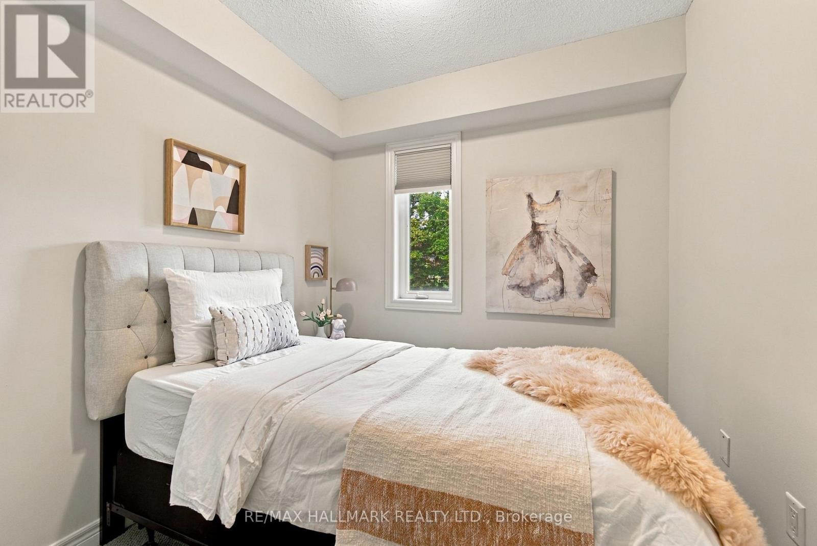 549 SHUTER STREET - 18