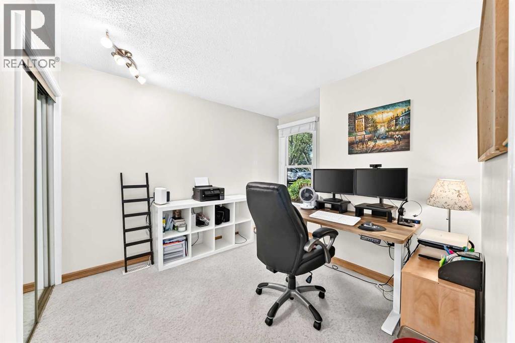 12 Cantrell Bay SW - 16