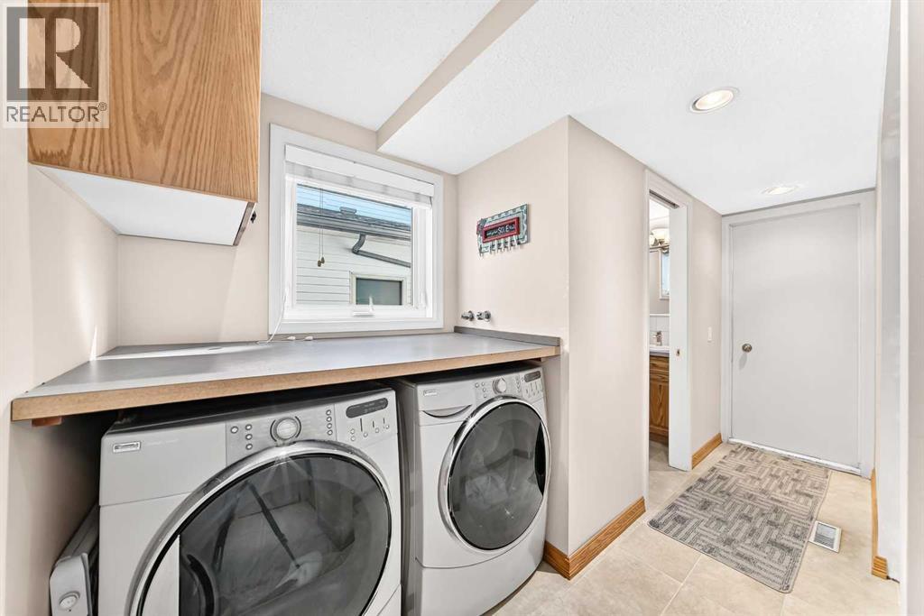 12 Cantrell Bay SW - 19