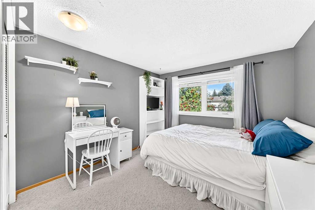 12 Cantrell Bay SW - 24