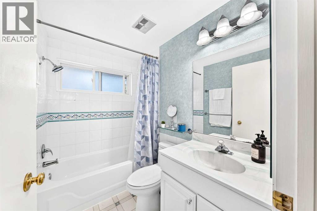 12 Cantrell Bay SW - 26