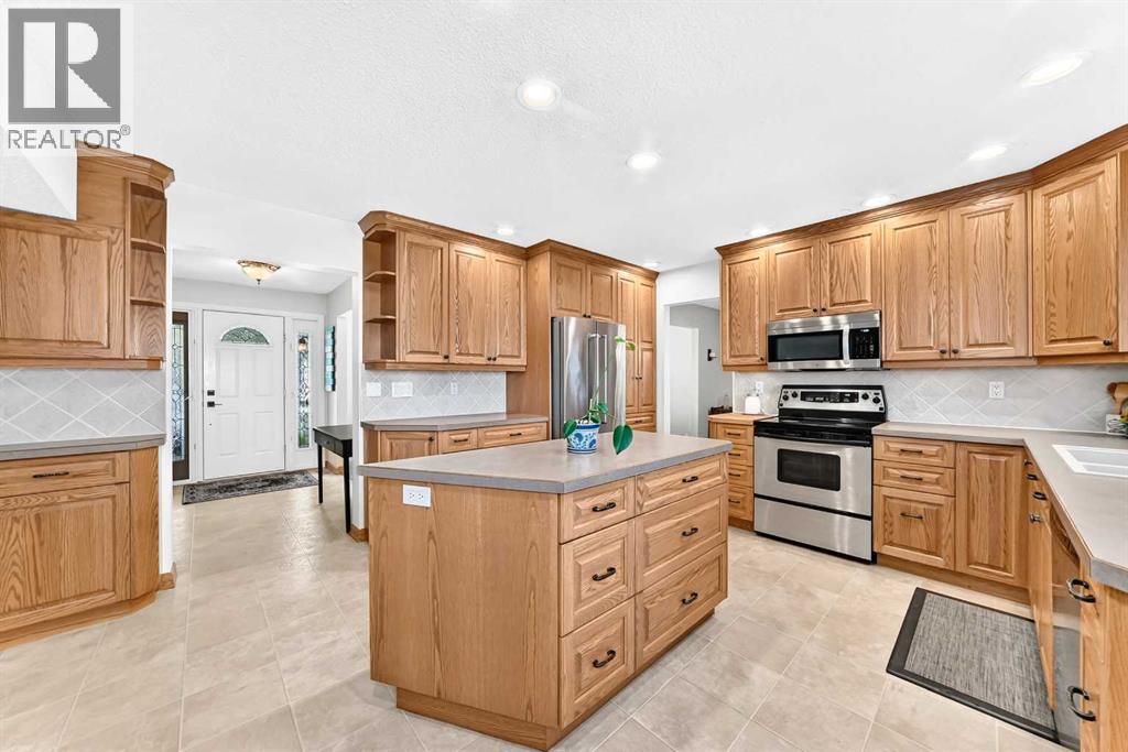 12 Cantrell Bay SW - 3