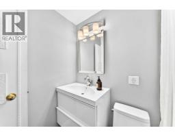 12 Cantrell Bay Sw, Calgary, AB T2W2C2 Photo 23