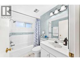12 Cantrell Bay Sw, Calgary, AB T2W2C2 Photo 26