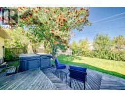 12 Cantrell Bay Sw, Calgary, AB T2W2C2 Photo 36
