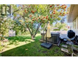 12 Cantrell Bay Sw, Calgary, AB T2W2C2 Photo 38