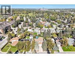 12 Cantrell Bay Sw, Calgary, AB T2W2C2 Photo 43