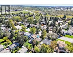 12 Cantrell Bay Sw, Calgary, AB T2W2C2 Photo 44