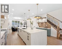 4pc Bathroom - 1510 20a Street Nw, Calgary, AB T2N2L5 Photo 14