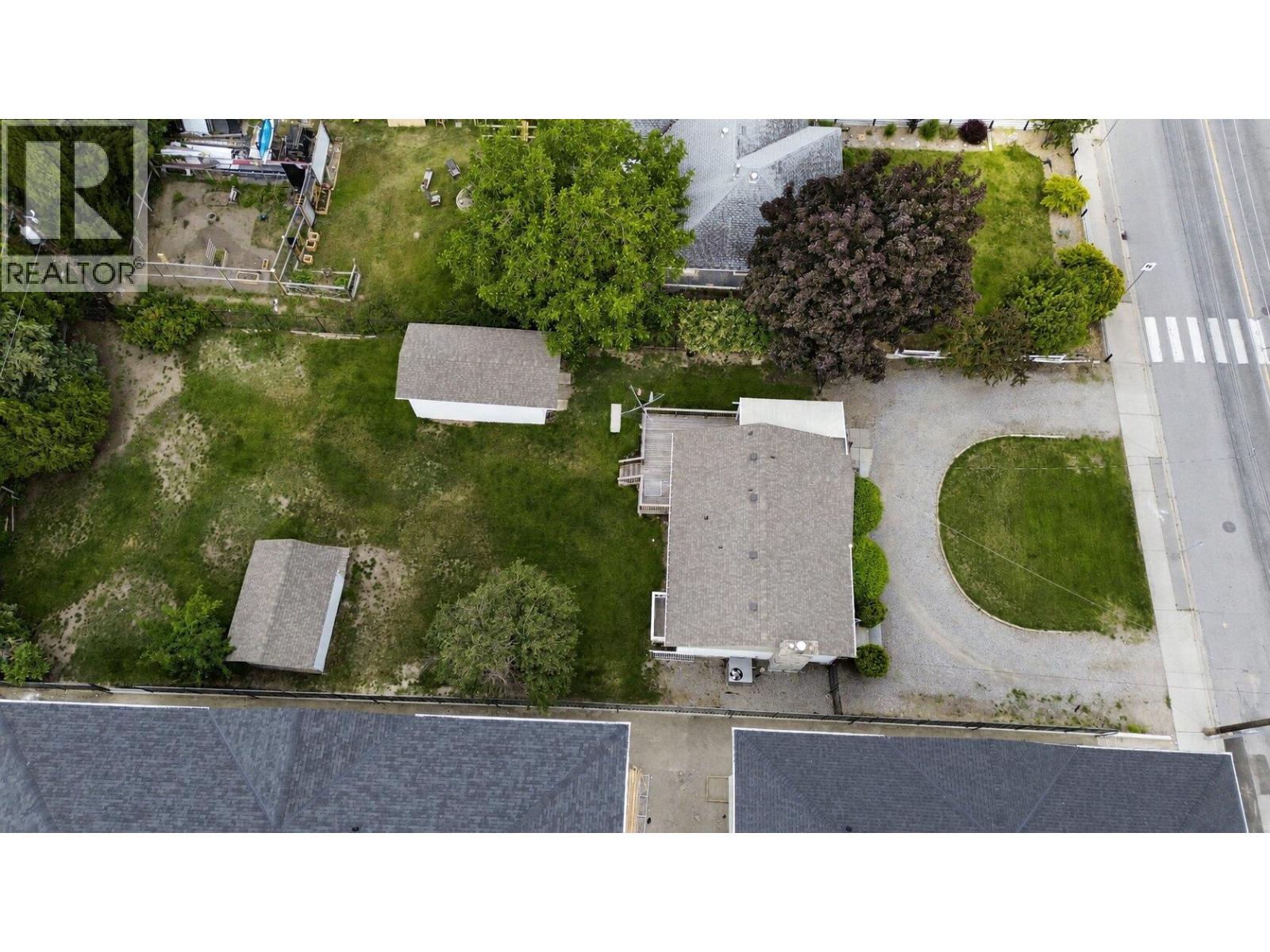  137 Green Avenue West, Penticton