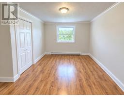 3 Hynes Road thumbnail 15