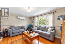 919-927 Marine Drive thumbnail 15