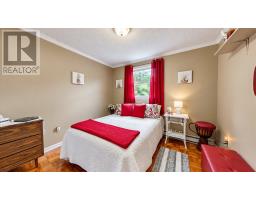919-927 Marine Drive thumbnail 9