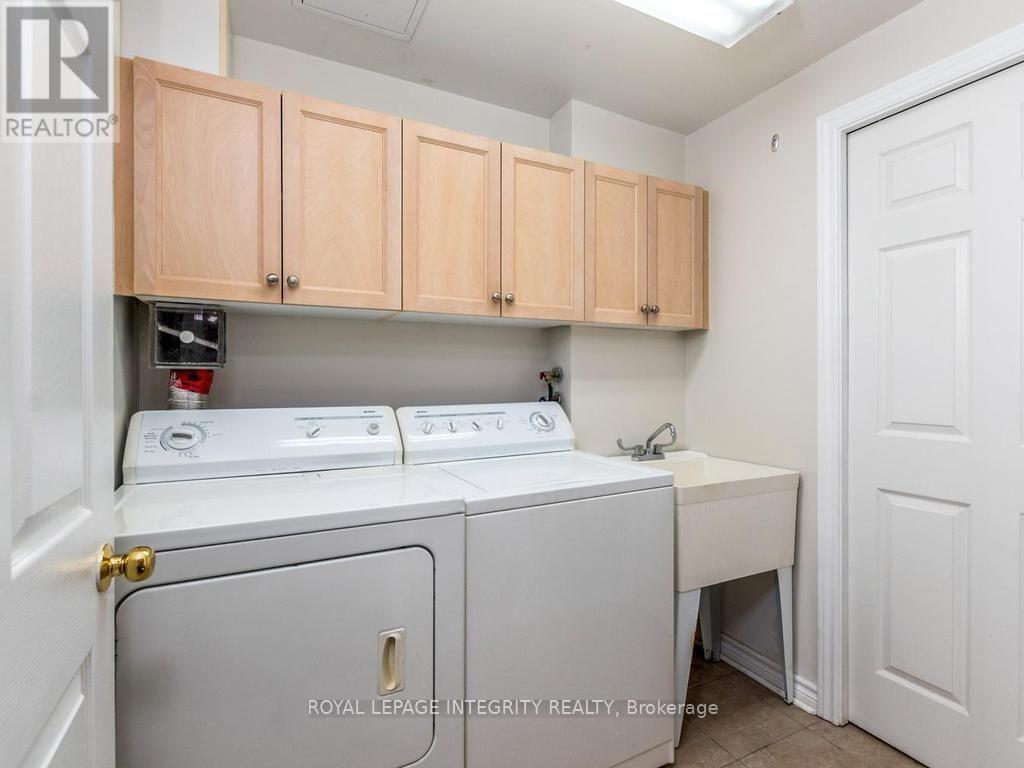 2 Bed, 2 Bath House for Sale in Ottawa – 136 DARLINGTON PRIVATE, Ottawa – MLS# X13800806 - Image 28