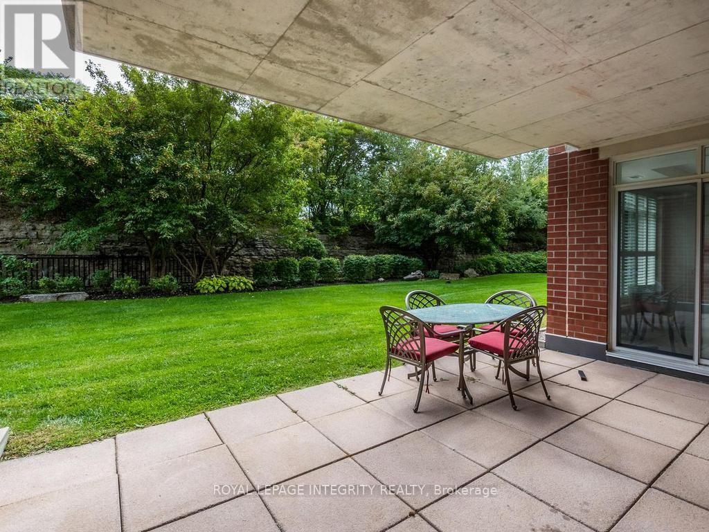 2 Bed, 2 Bath House for Sale in Ottawa – 136 DARLINGTON PRIVATE, Ottawa – MLS# X13800806 - Image 30