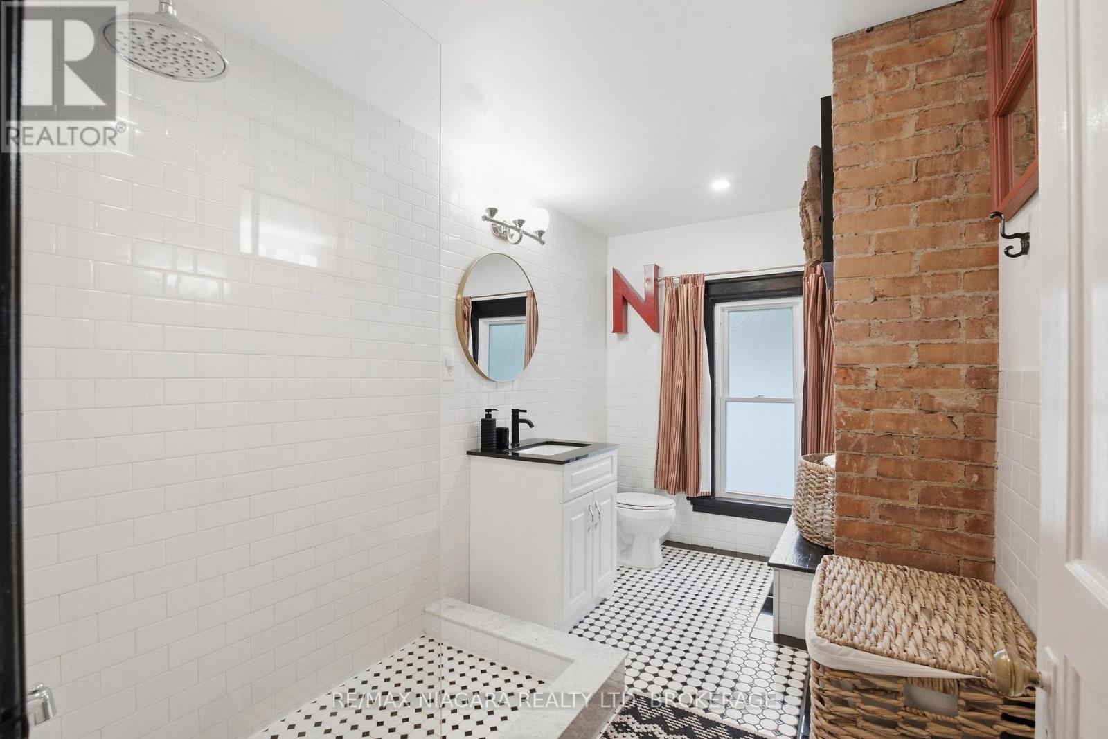 4895 CRYSLER AVENUE - Image 20