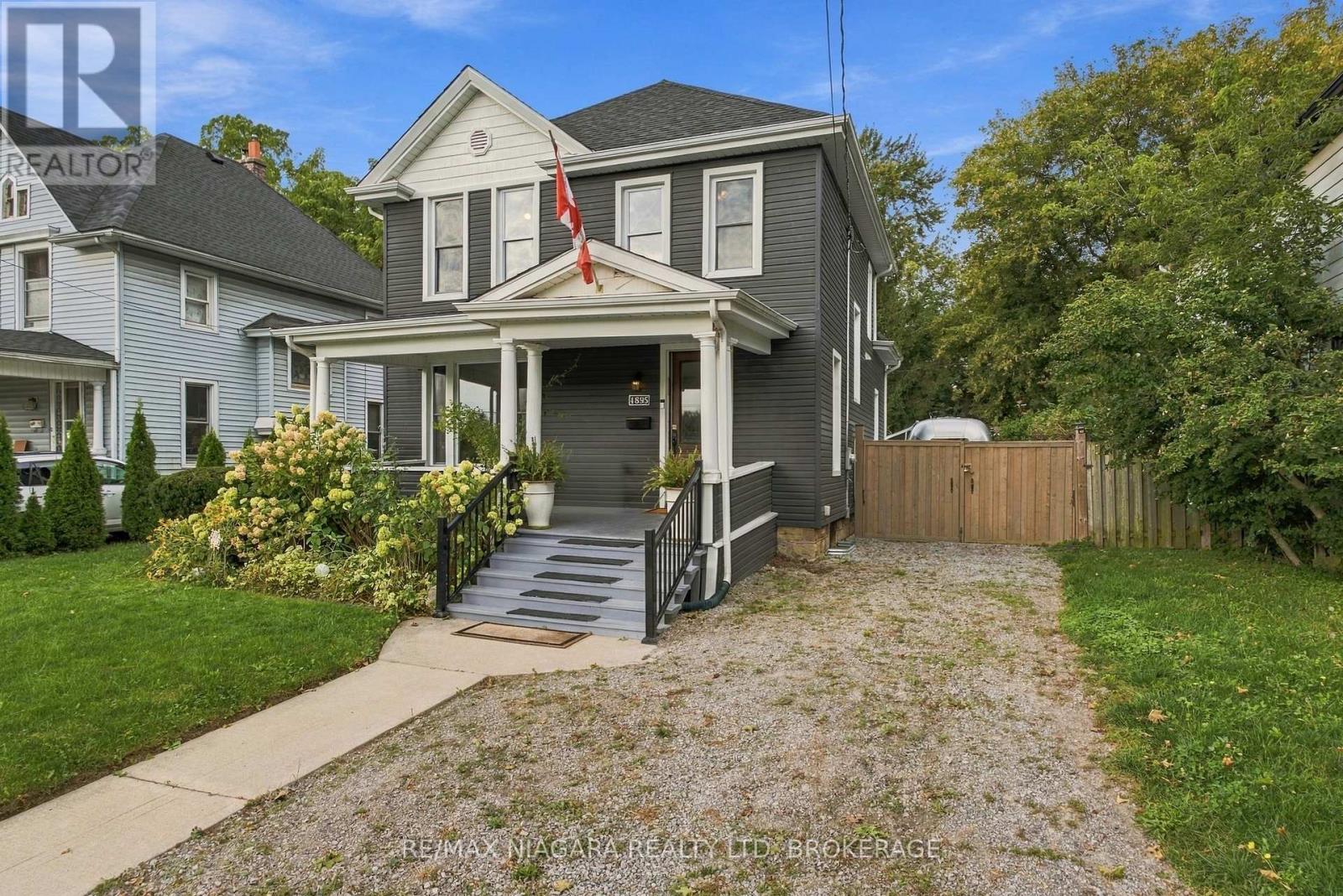 4895 CRYSLER AVENUE - 36