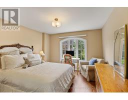 443 Elm Road, Toronto, ON M5M3W8 Photo 26