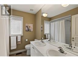 443 Elm Road, Toronto, ON M5M3W8 Photo 32