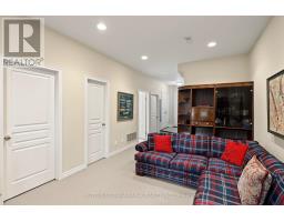 443 Elm Road, Toronto, ON M5M3W8 Photo 36