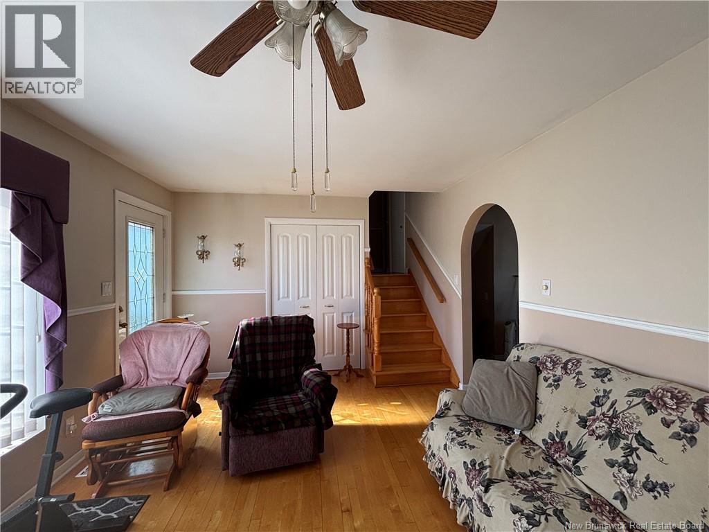 28 Carr St - 20