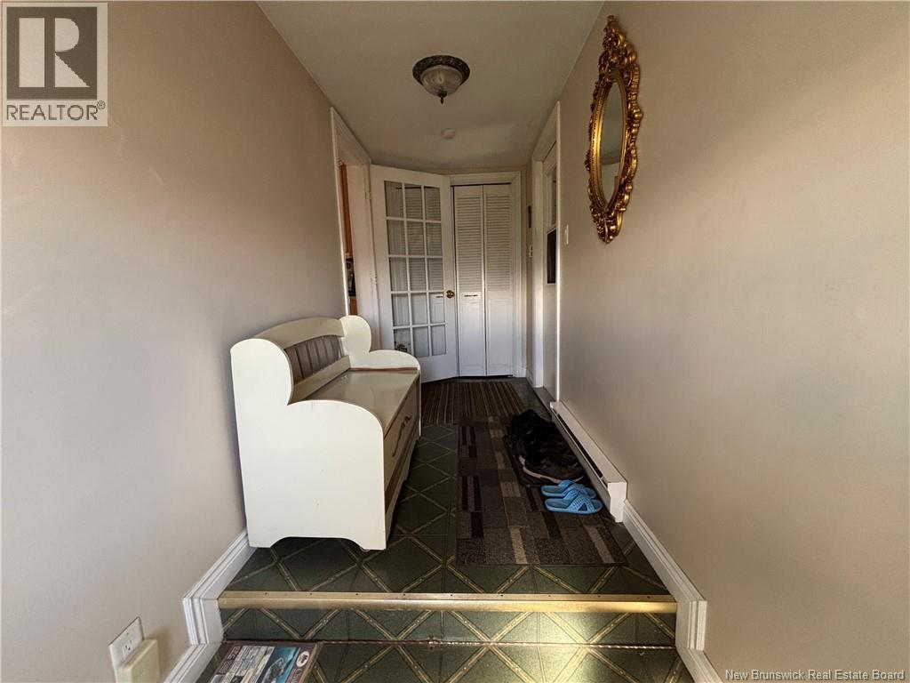 28 Carr St - 31