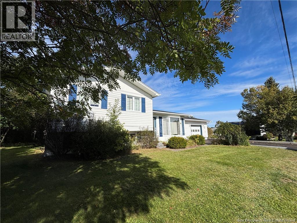 28 Carr St - 7