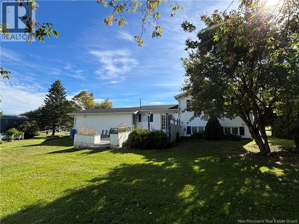 28 Carr St - 8