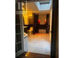 Upper - 62 Fernwood Park Avenue, Toronto, ON M4E3G1 Photo 10