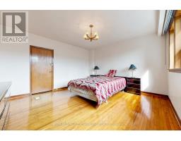 28 Garden Avenue, Toronto, ON M6R1H6 Photo 12