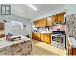 Recreational, Games room - 28 Garden Avenue, Toronto, ON M6R1H6 Photo 7