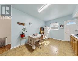 Laundry room - 28 Garden Avenue, Toronto, ON M6R1H6 Photo 8