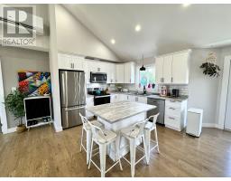 12 Harvey Wight Crescent thumbnail 11