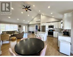 12 Harvey Wight Crescent thumbnail 12