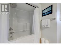 31 Carberrys Road thumbnail 24