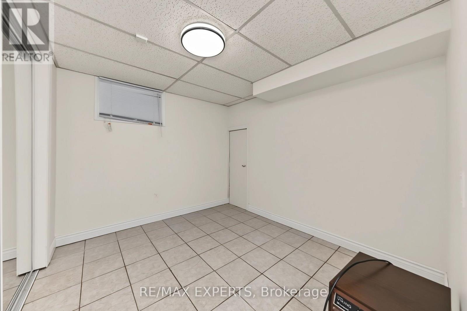 79 OLIVE STREET - Image 32