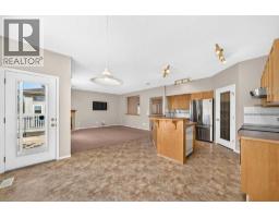 5pc Bathroom - 275 Panatella Circle Nw, Calgary, AB T3K5Y1 Photo 10