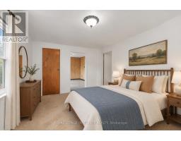 1081 Kenaston Street, Ottawa, ON K1B3P8 Photo 31