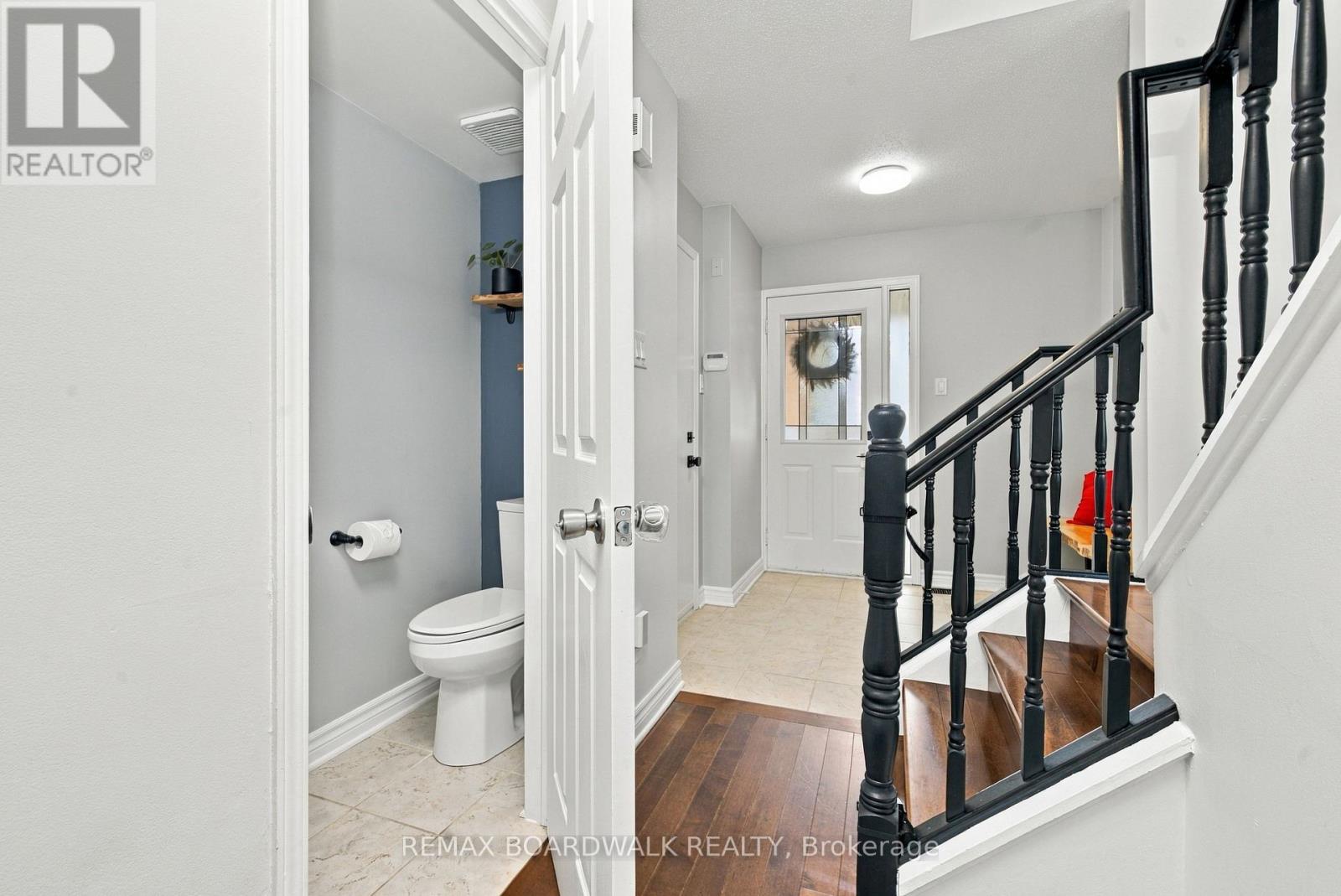 3 Bed, 3 Bath House for Sale in Ottawa – 27 WOODPARK WAY, Ottawa – MLS# X13800872 - Image 8