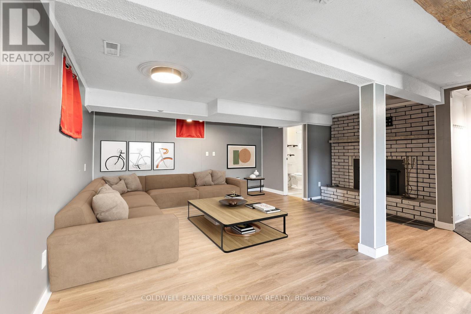 2335 TENNYSON ROAD - 17