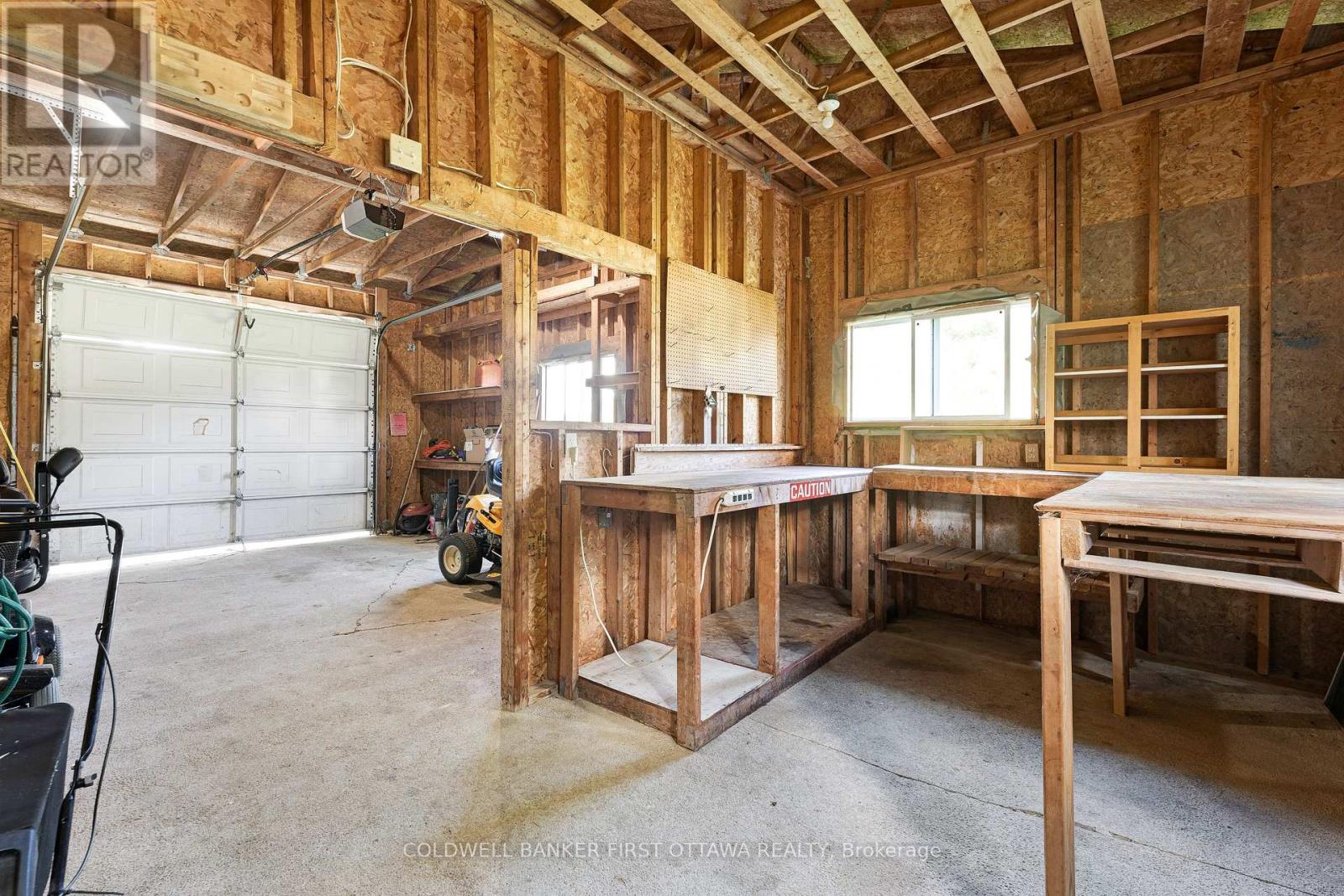 2335 TENNYSON ROAD - 22