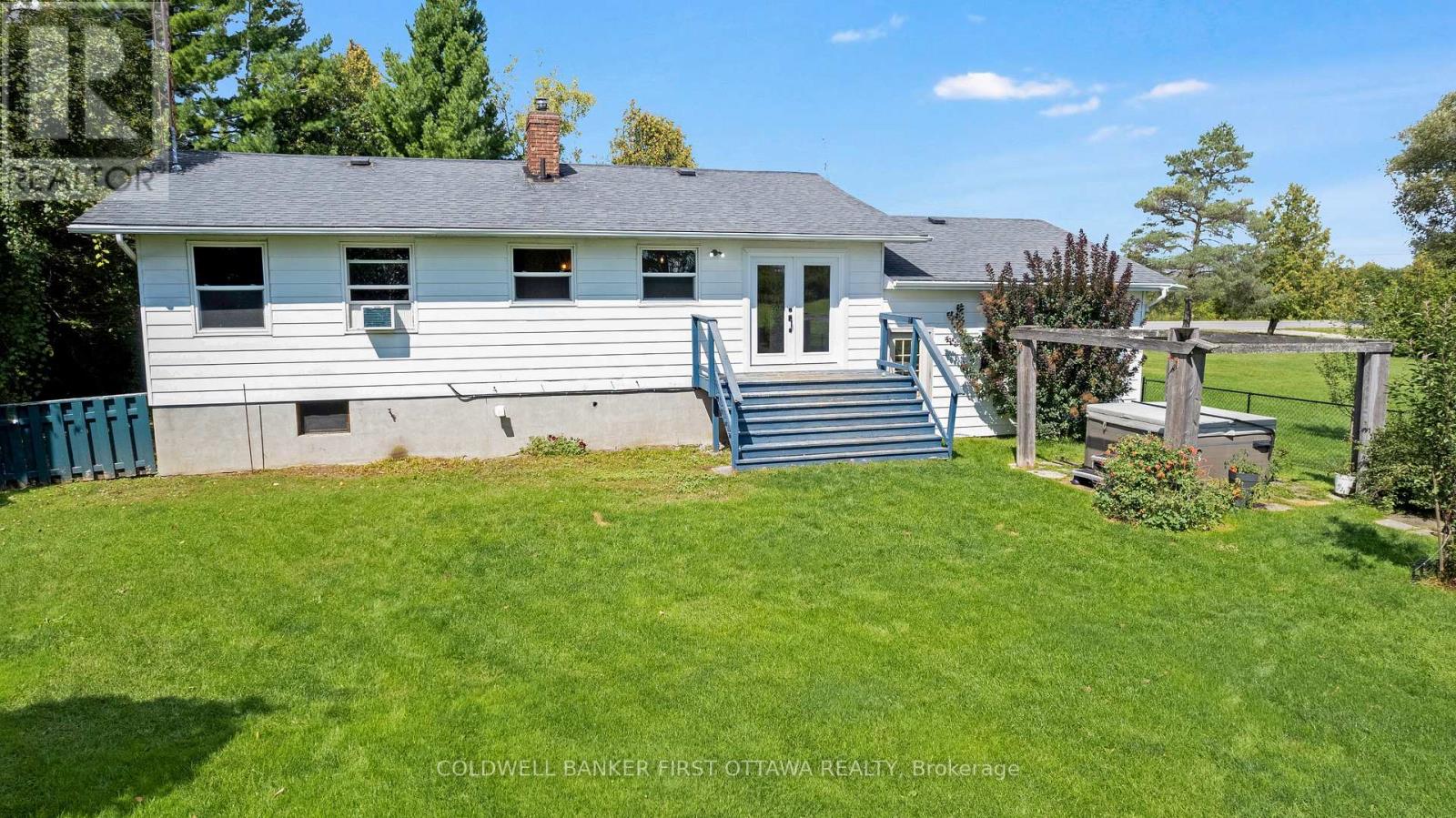 2335 TENNYSON ROAD - 24