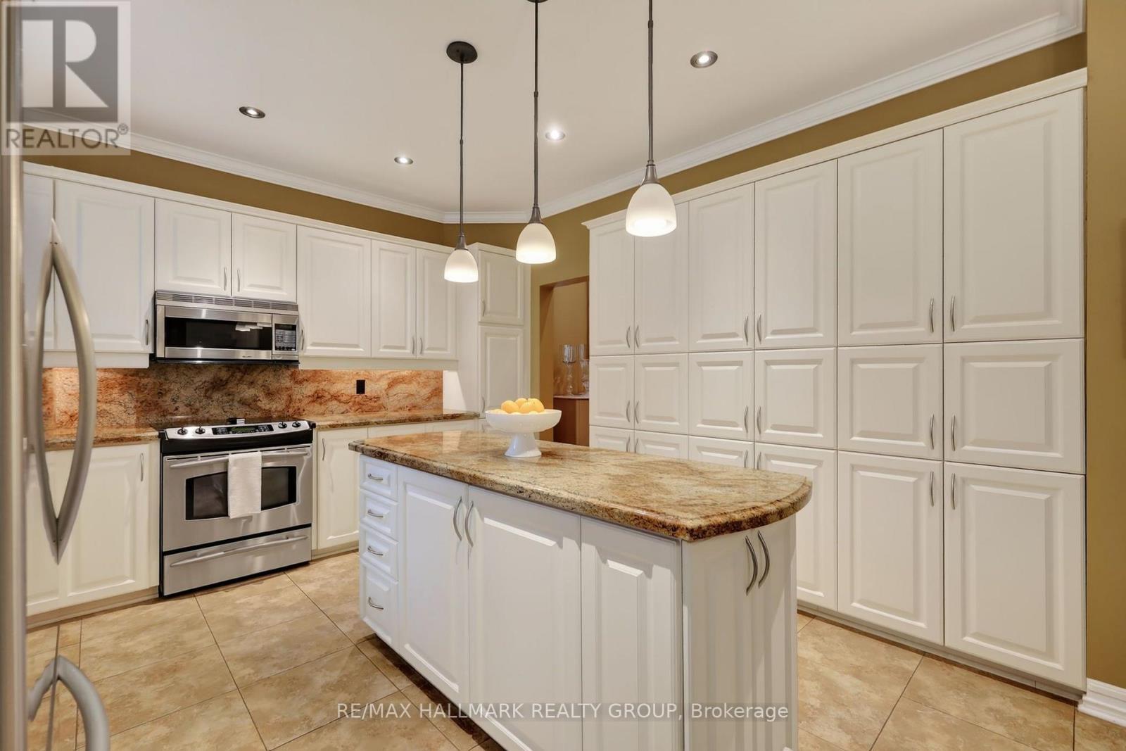 5851 GLADEWOODS PLACE - 14