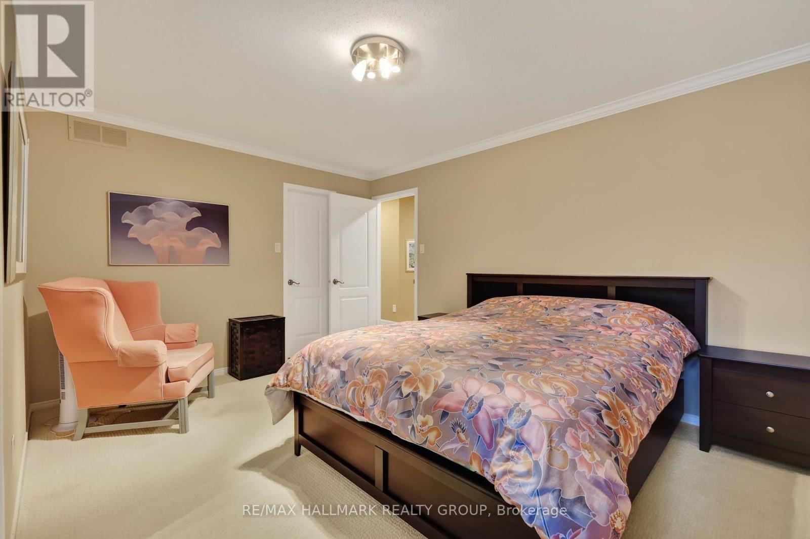 5851 GLADEWOODS PLACE - Image 32