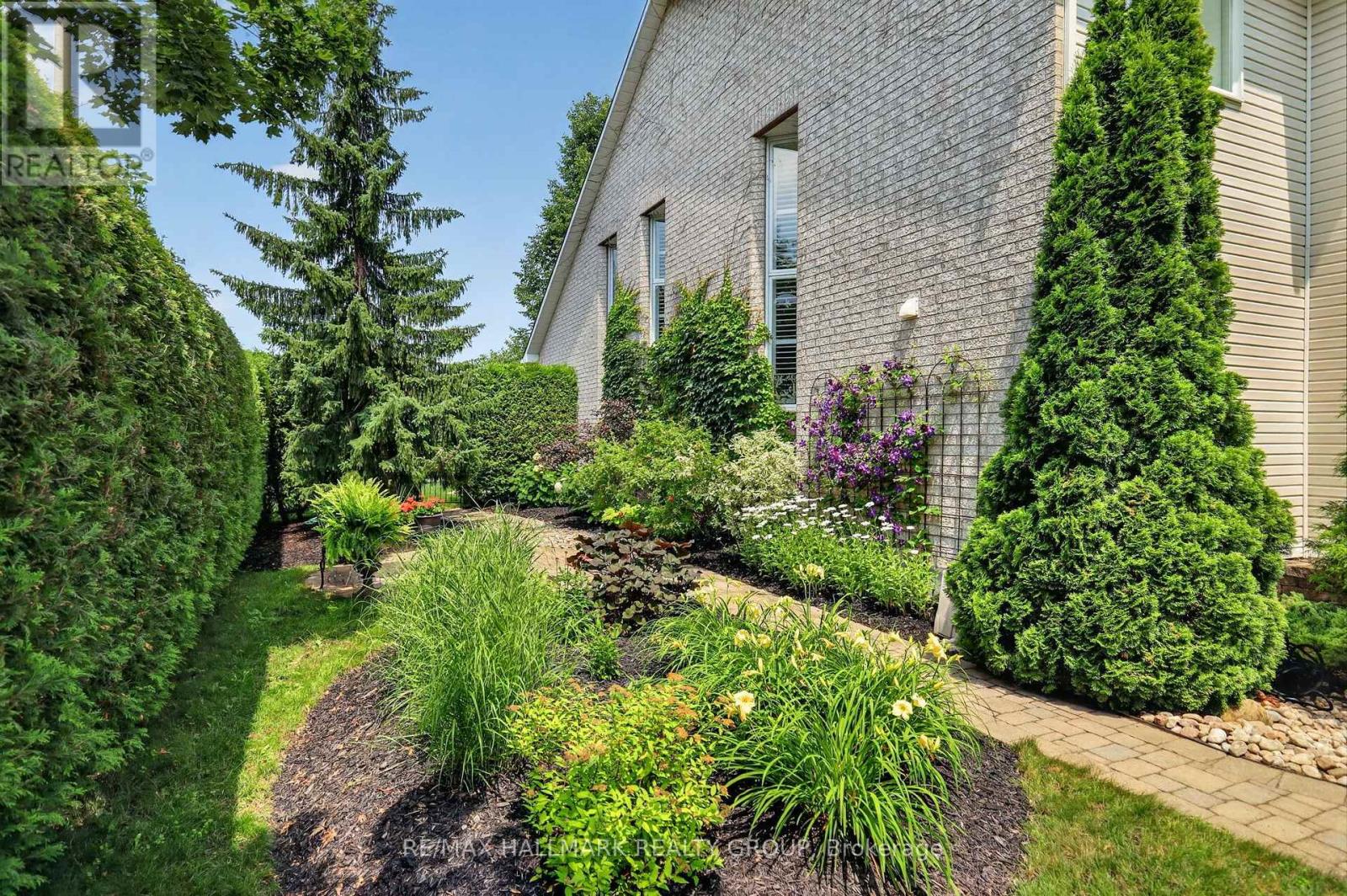 5851 GLADEWOODS PLACE - 47