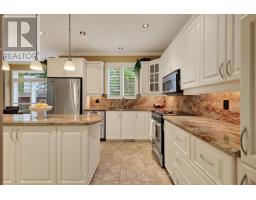 5851 Gladewoods Place, Ottawa, ON K1W1G6 Photo 12