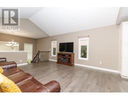 Family room - 7653 Mulhern Street, Niagara Falls, ON L2H1B2 Photo 11