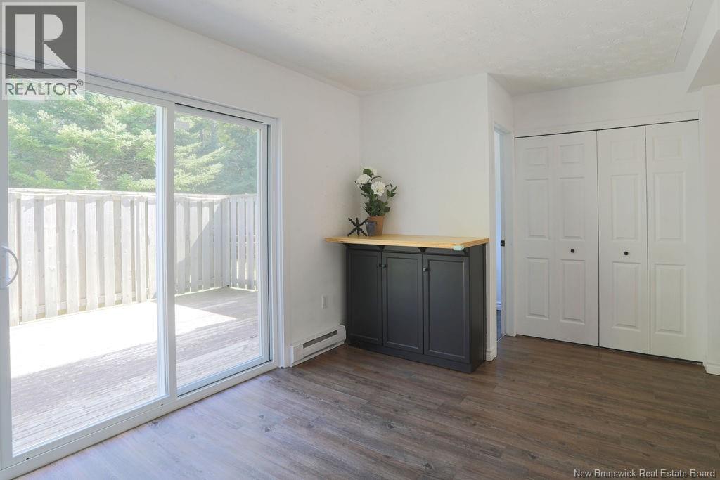 25 Hillsview Crescent - Image 32
