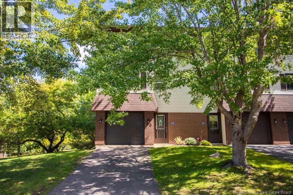 25 Hillsview Crescent - Image 38