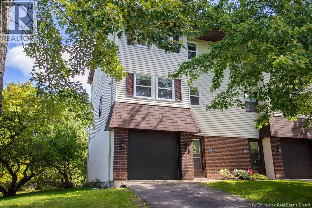 25 Hillsview Crescent - Image 39